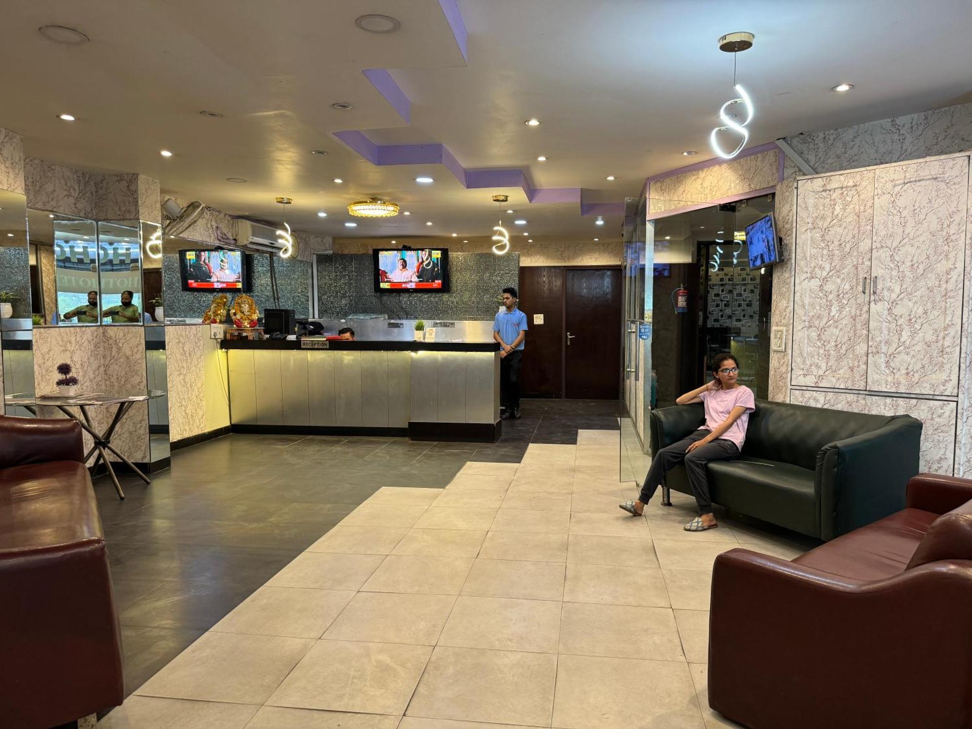 Airport Hotel Port View ニューデリー エクステリア 写真